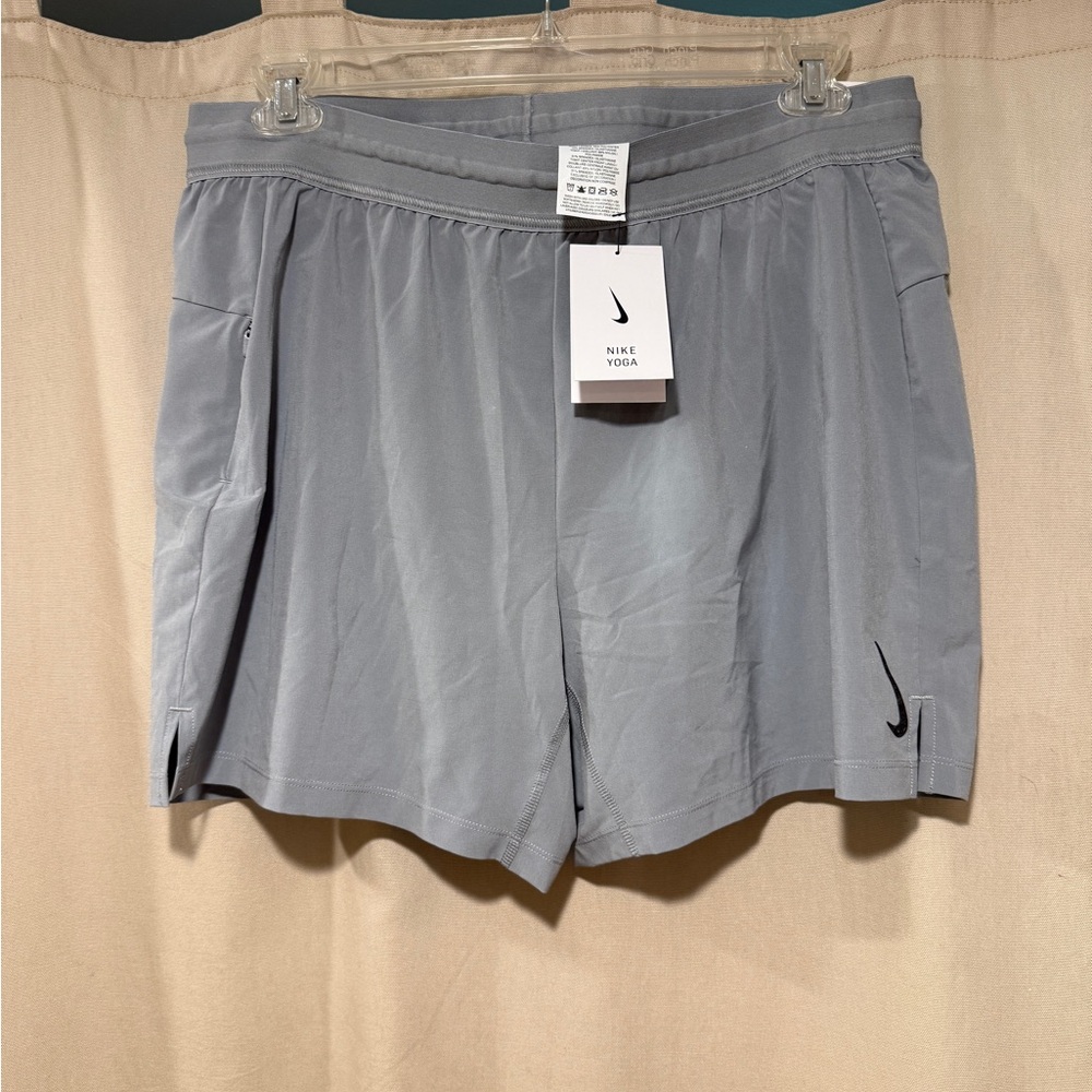 Nike Gray Men’s Lined Yoga Shorts Lightweight Breathable